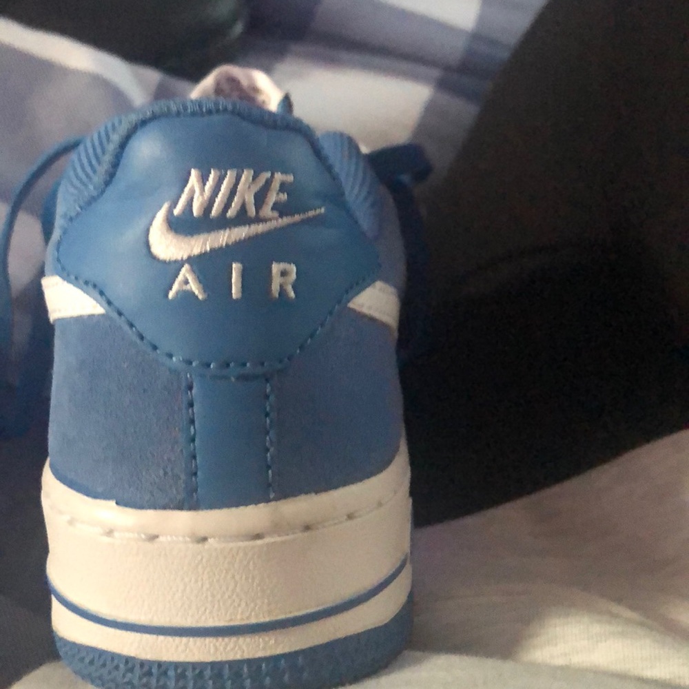 Air forces - Picture 2 of 2